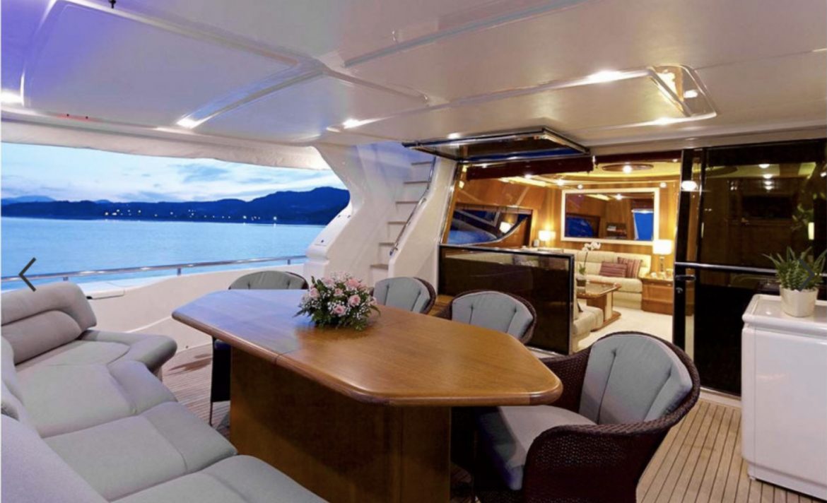 ferretti-80 1