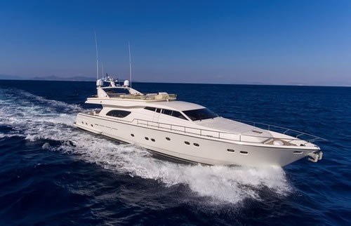 ferretti-80 1