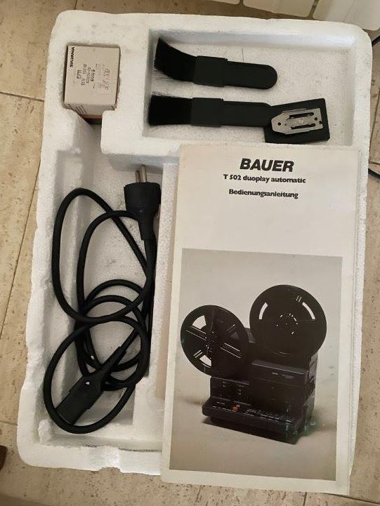 Bauer Projector 2