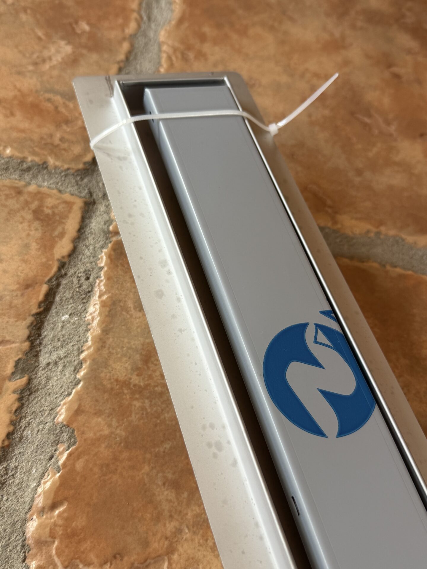 neu, unbenutzt und noch verpackt