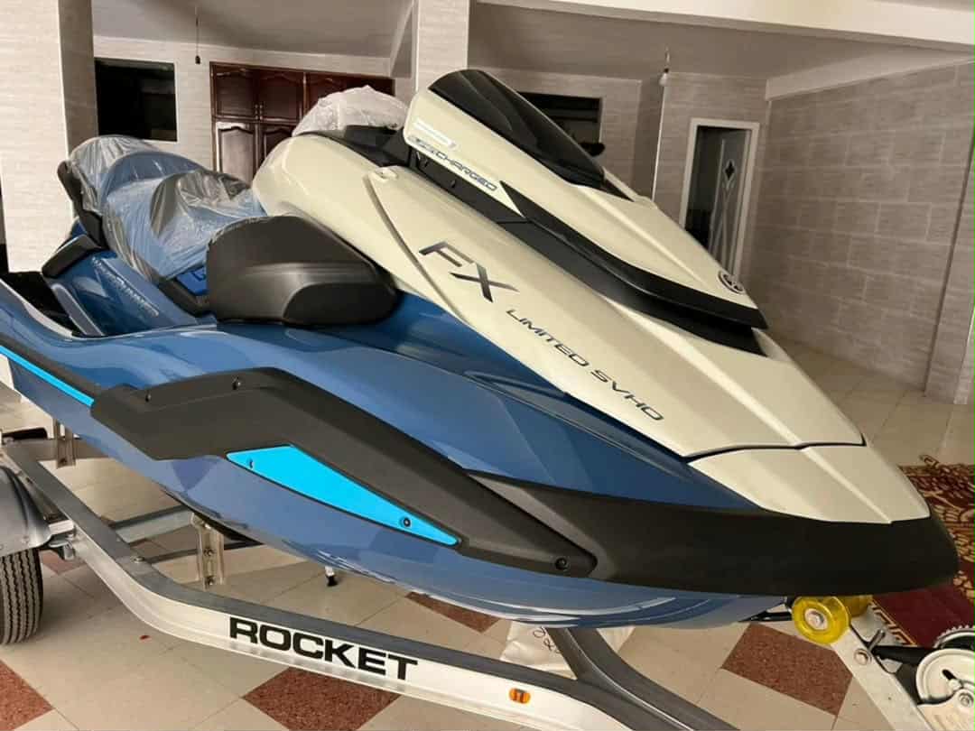 2025 Yamaha WaveRunner FX Limited SVHO 3